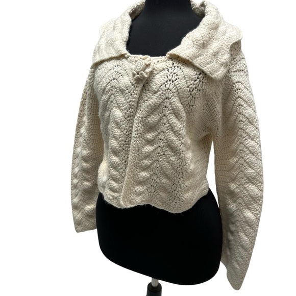 Y2K Cropped Chrochet Cable Knit Shrug Coquette Girl Cream Cardi Cottage Core SzM - Picture 2 of 15